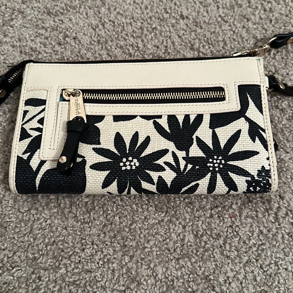 Spartina Gorgeous Wristlet - Picture 4 of 5